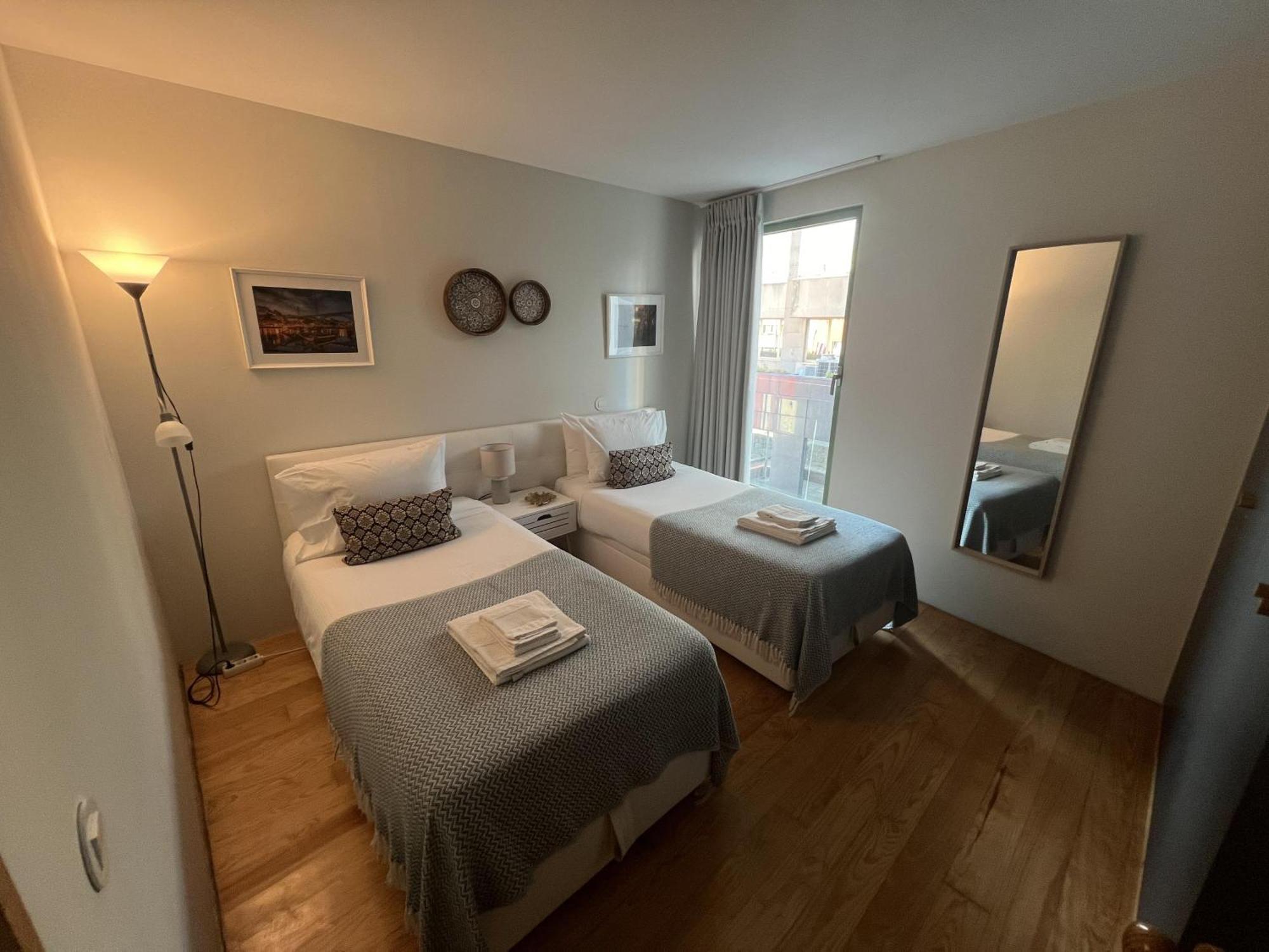 Cativo Flat - Lovely 2 Bedroom Duplex In Porto Eksteriør bilde